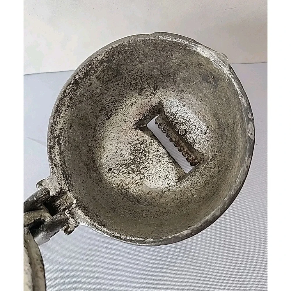 Antique 1900 Wrightsville Hardware Co. No 12 Cast Iron Ice Shaver Rare EUC USA
